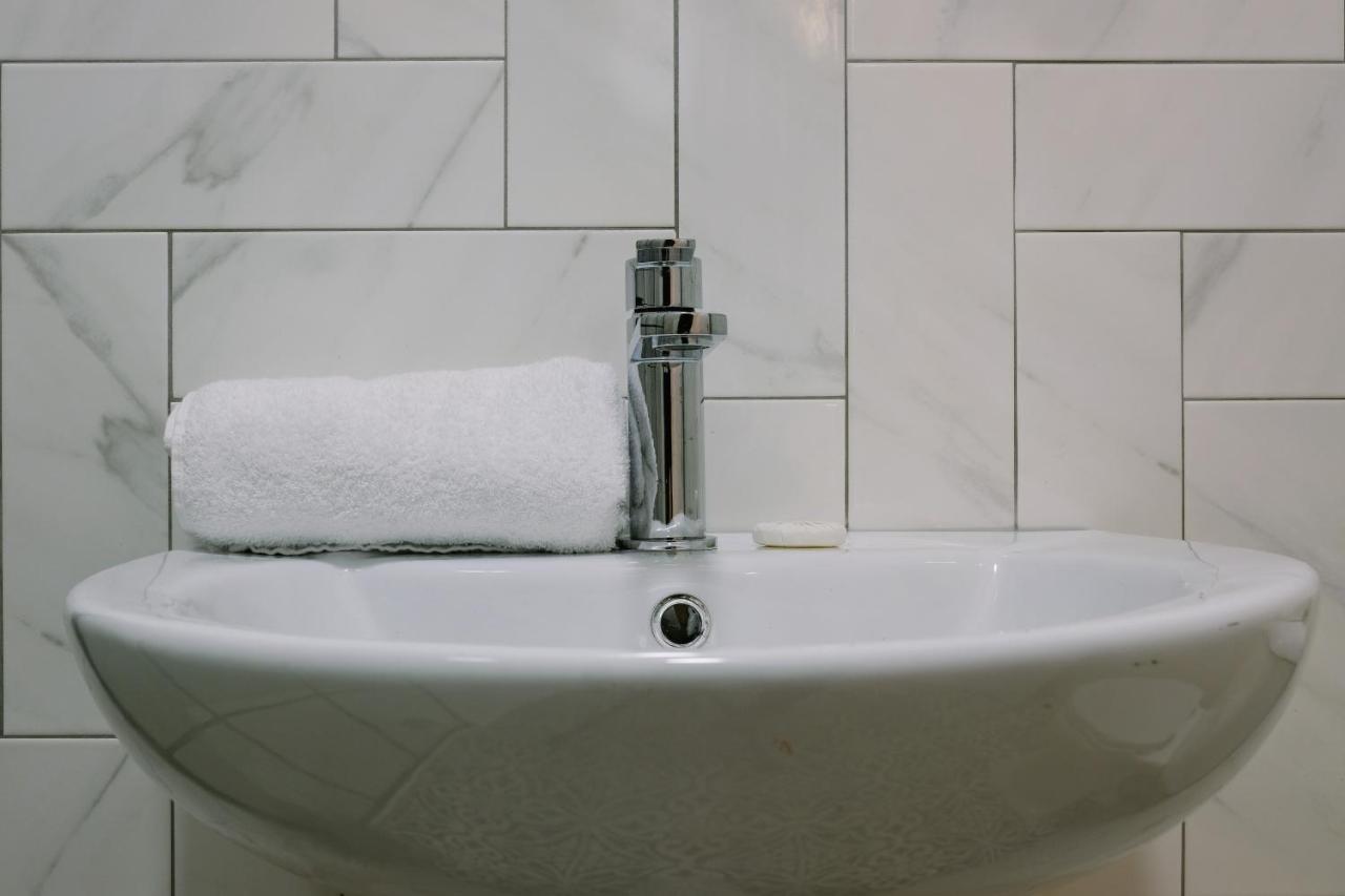 בריסטול Brand New One Bedroom Apartments In A Fantastic Location מראה חיצוני תמונה